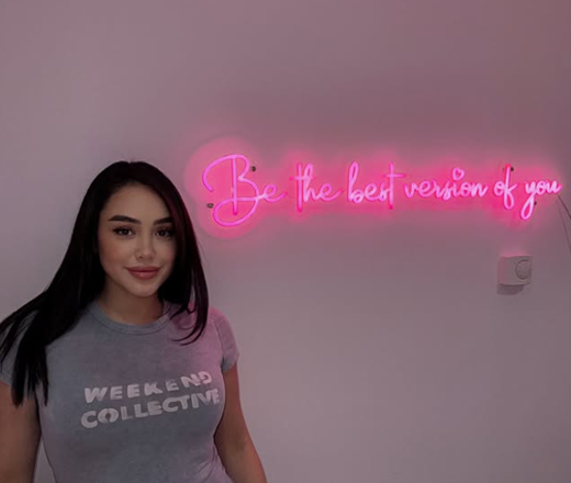 Be the best version of you Neon Sign - Neon Now with FREE Remote Contreo, Accessories and Woldwide Delivery.